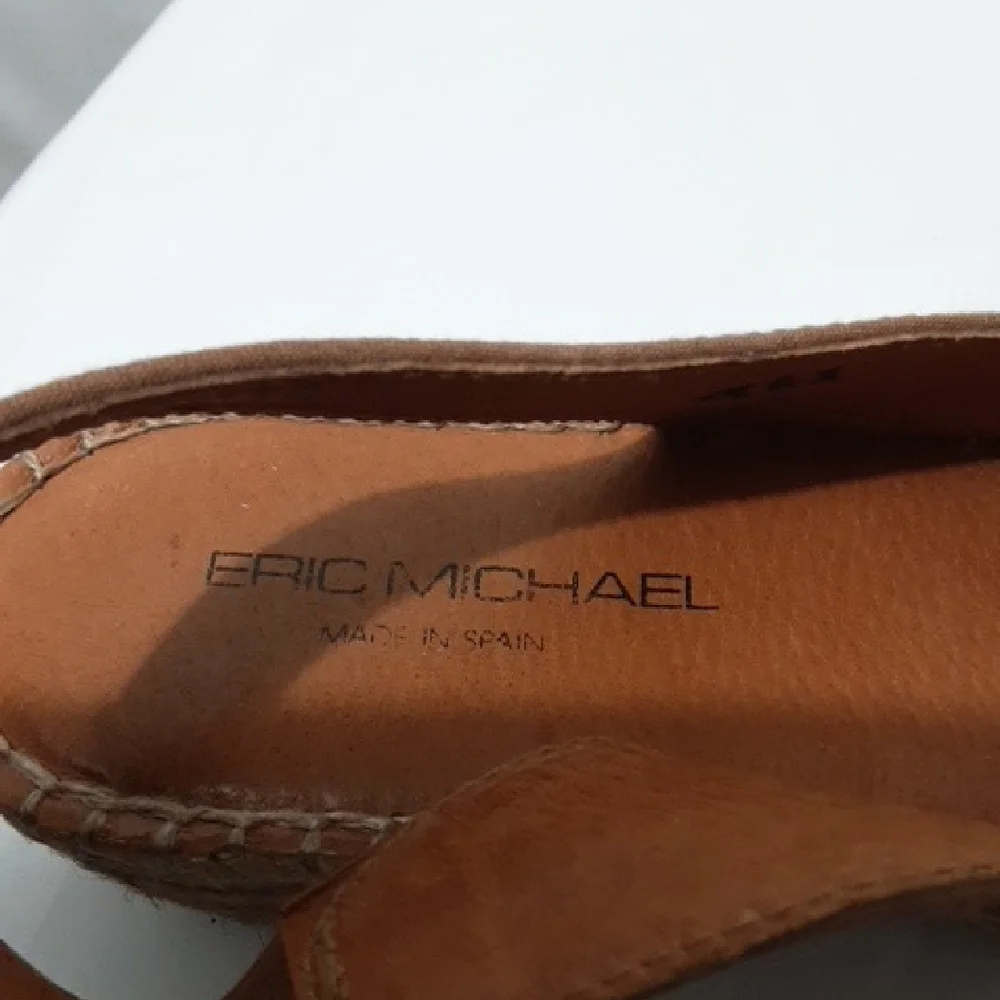 ERIC MICHAEL Brown Embellish Bead Top European  Women's 38 Sandals‎